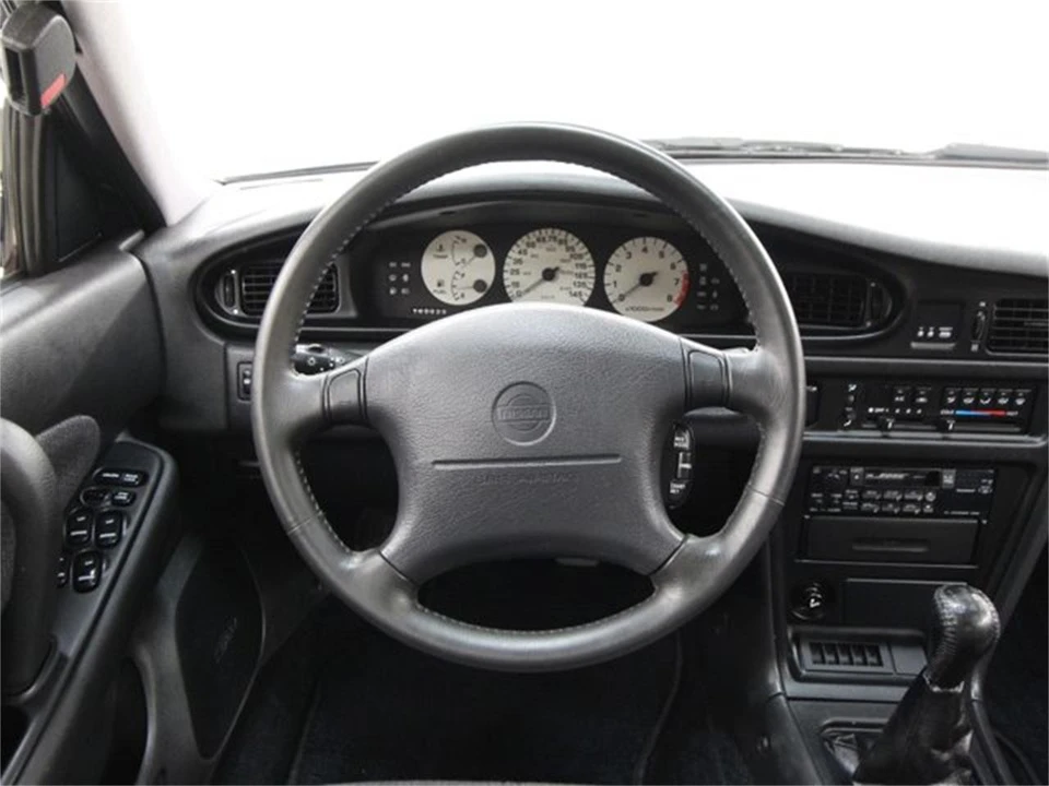 1992 Nissan Maxima 3rd Gen - Image 10 of 31