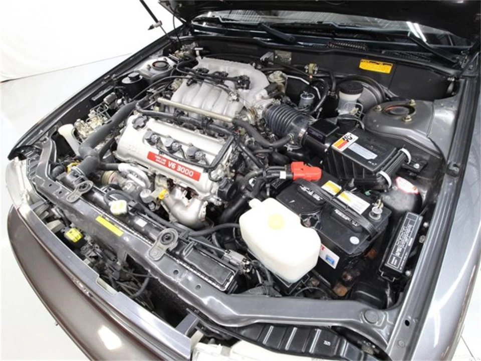 1992 Nissan Maxima 3rd Gen - Image 25 of 31