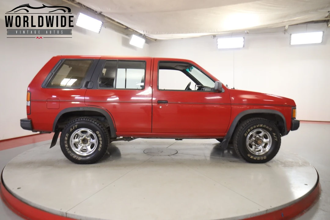 1992 Nissan Pathfinder 1st Gen - Image 4 of 12