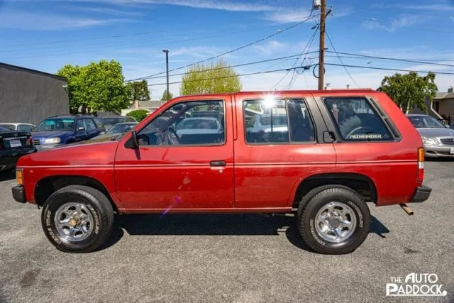 1992 Nissan Pathfinder 1st Gen - Image 8 of 21