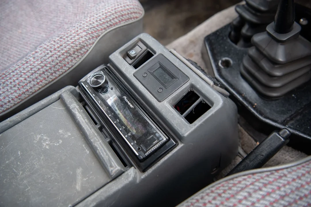 1992 Nissan Patrol 4th Gen - Image 12 of 30