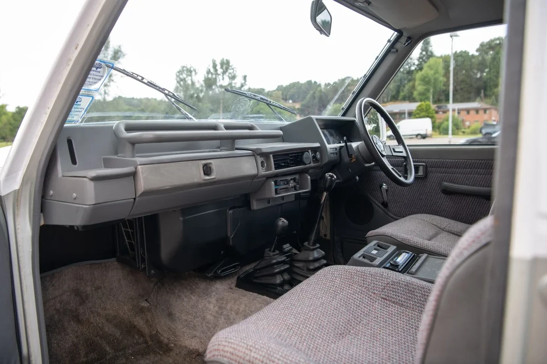 1992 Nissan Patrol 4th Gen - Image 16 of 30