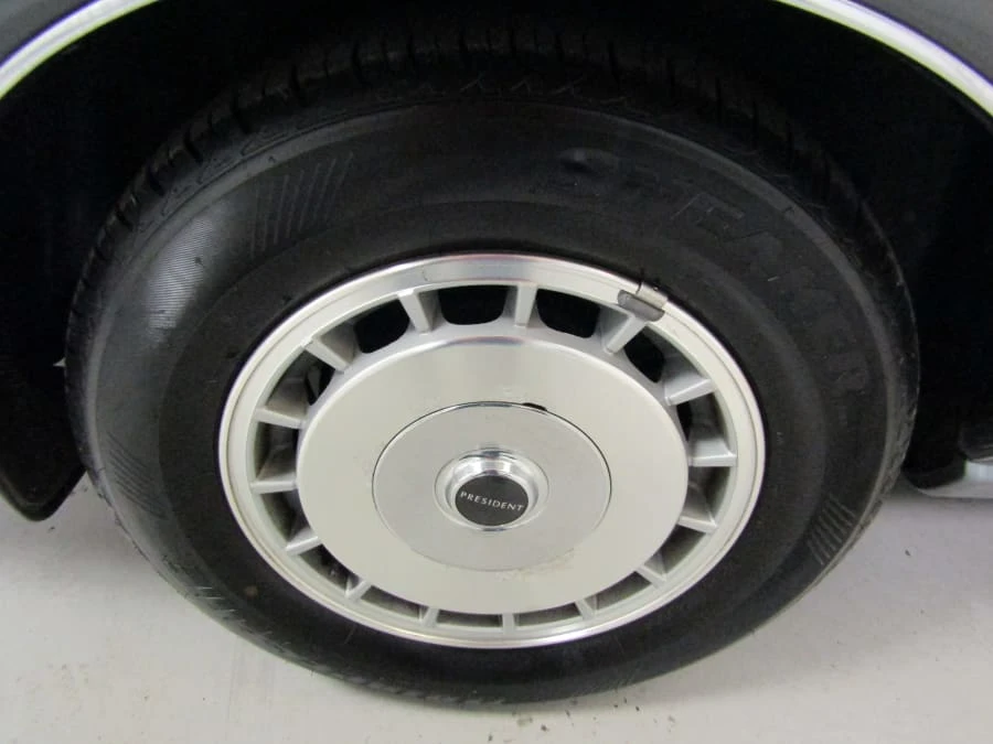 1992 Nissan President 3rd Gen - Image 9 of 12