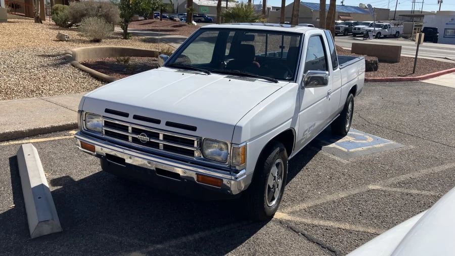 1992 Nissan - Image 7 of 15