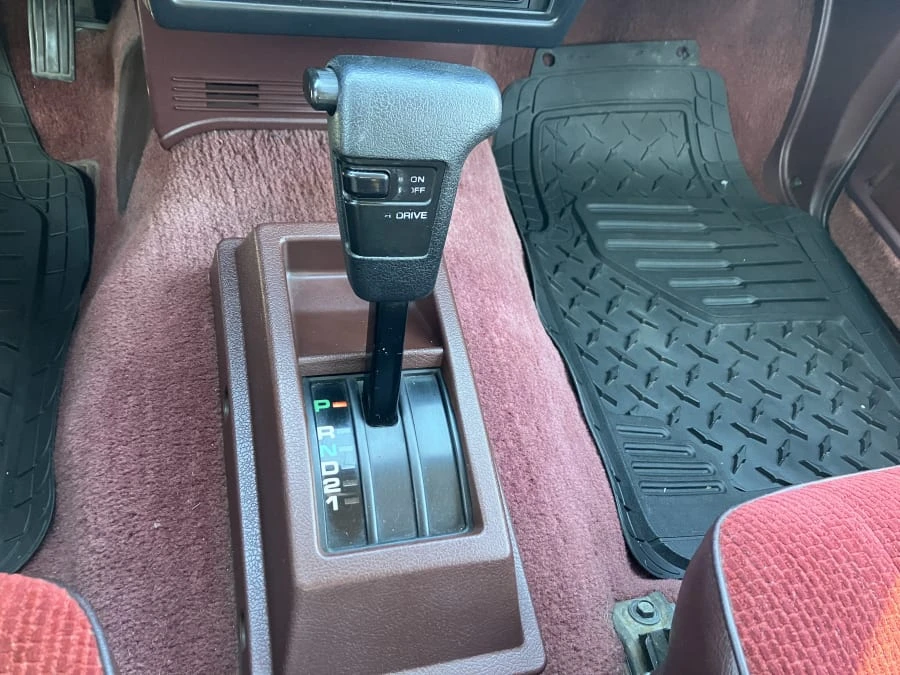 1992 Nissan - Image 15 of 15