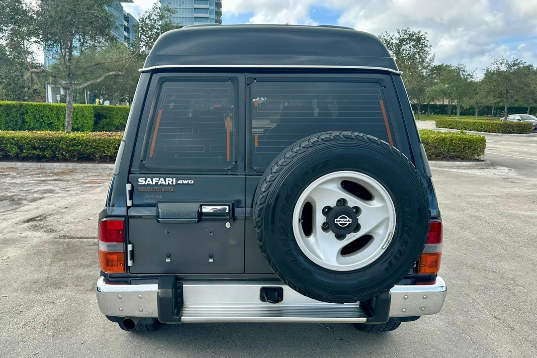 1992 Nissan Patrol 3rd Gen - Image 5 of 31