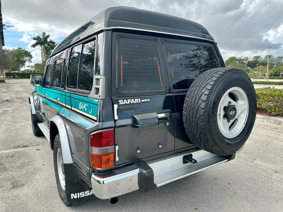 1992 Nissan Patrol 3rd Gen - Image 11 of 31