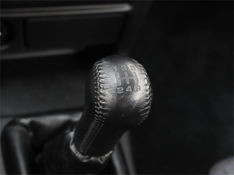 1992 Nissan Sentra 3rd Gen - Image 13 of 31