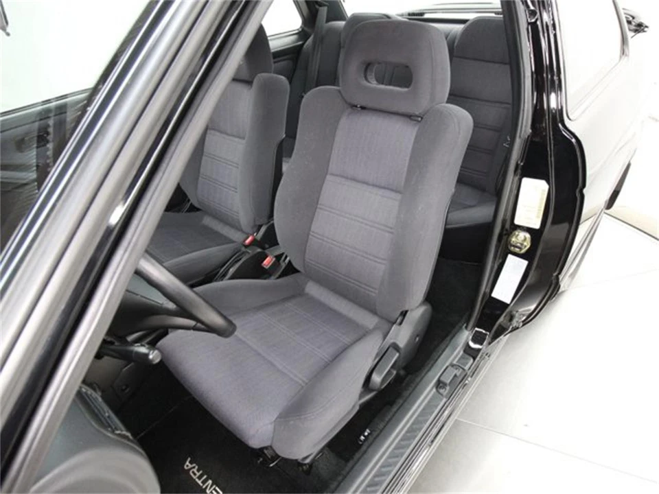 1992 Nissan Sentra 3rd Gen - Image 15 of 31