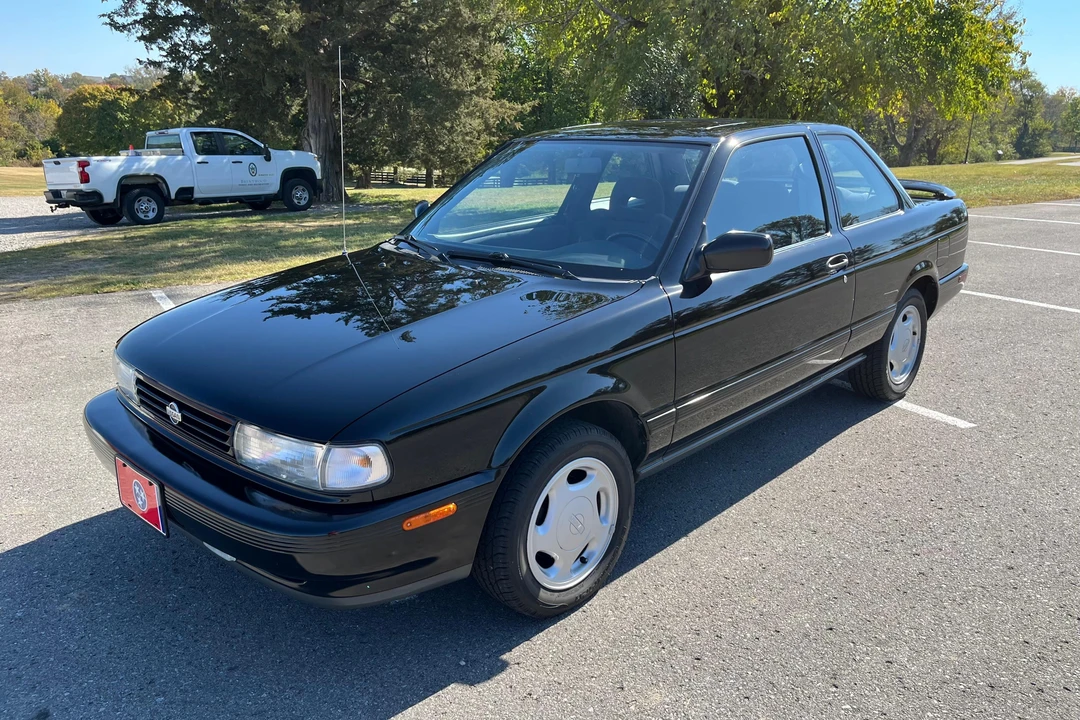 1992 Nissan Sentra 2nd Gen - Image 12 of 31