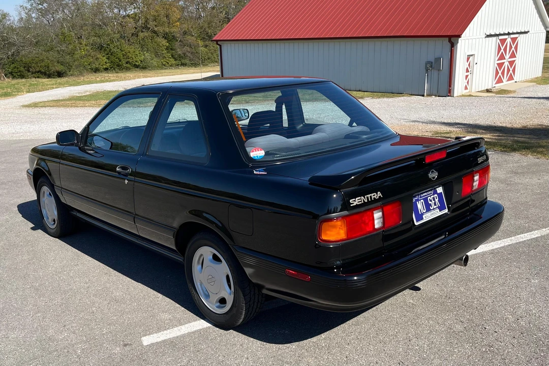 1992 Nissan Sentra 2nd Gen - Image 15 of 31
