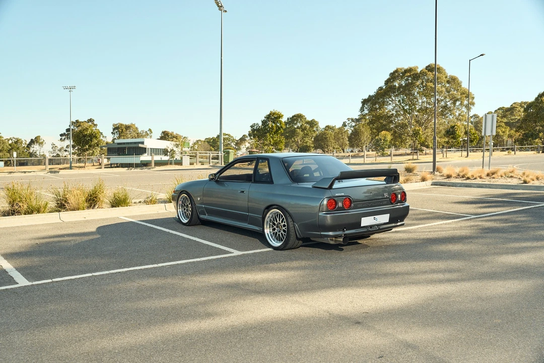 1992 Nissan R32 Skyline GT-R 8th Gen - Image 6 of 21