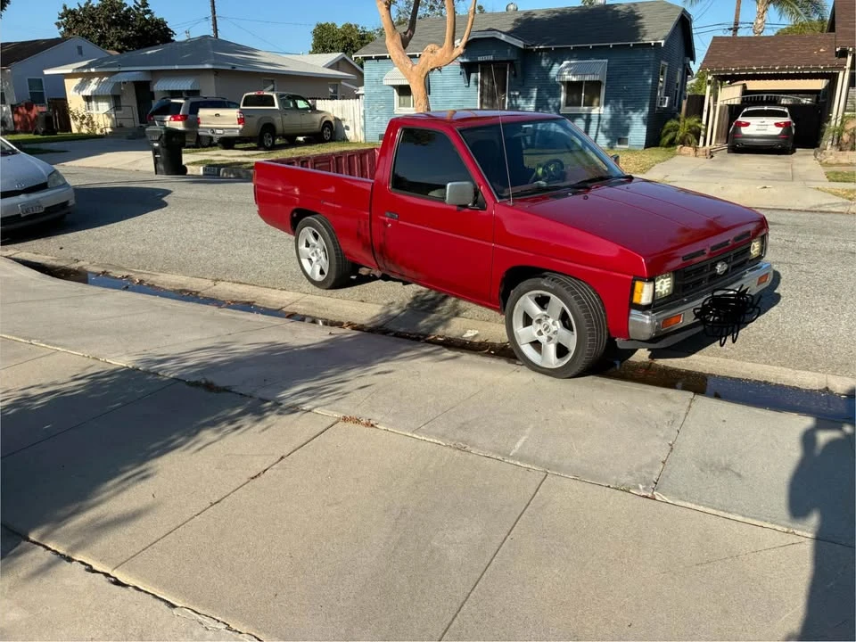 1992 Nissan Frontier - Image 7 of 13