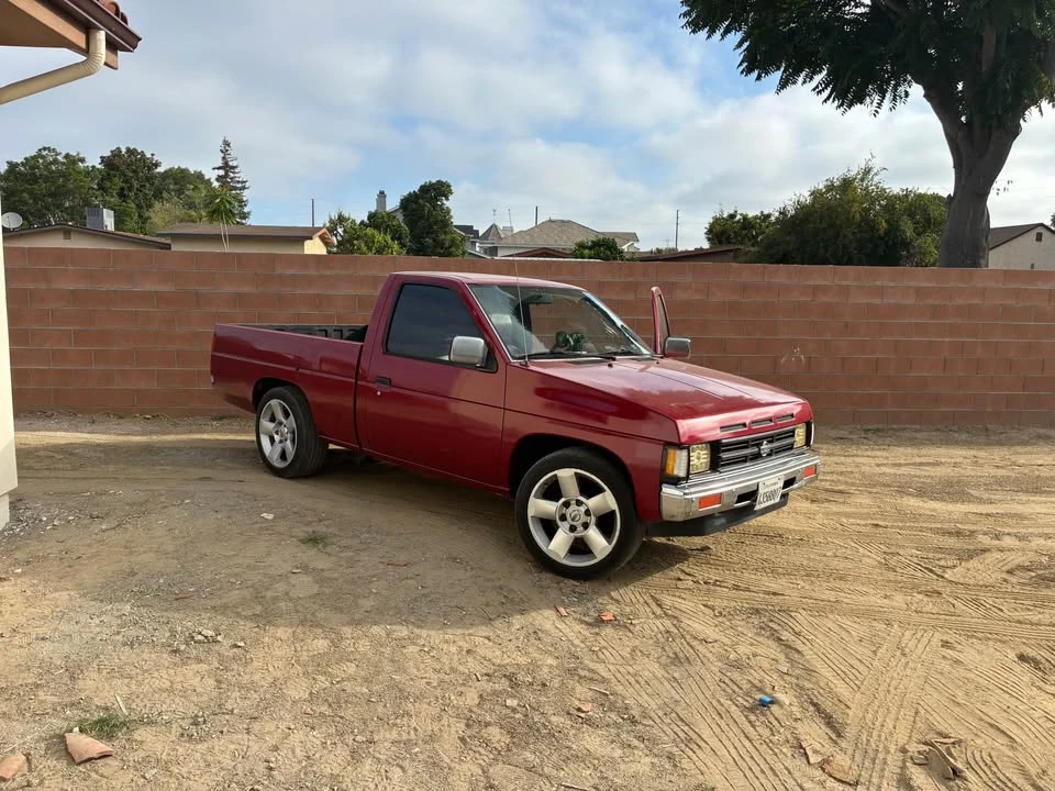 1992 Nissan Frontier - Image 10 of 13