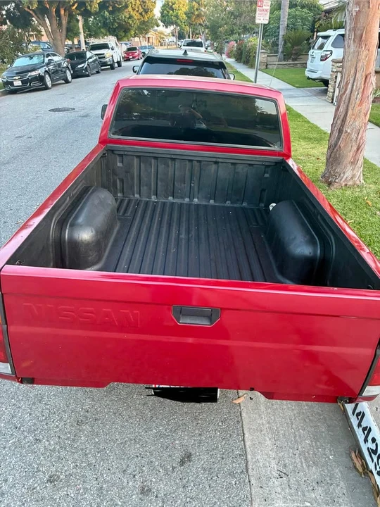 1992 Nissan Frontier - Image 12 of 13