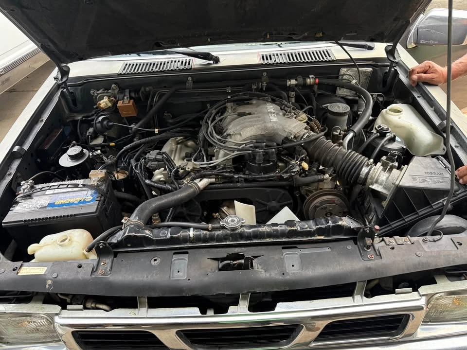 1992 Nissan - Image 8 of 8