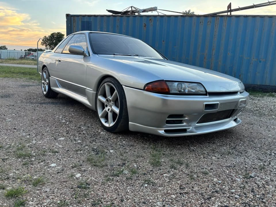 1992 Nissan R32 Skyline 8th Gen - Image 2 of 10
