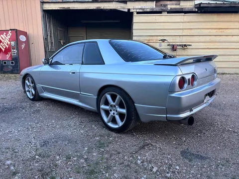1992 Nissan R32 Skyline 8th Gen - Image 4 of 10