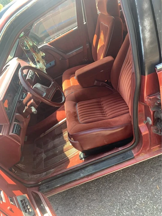 1992 Oldsmobile - Image 4 of 10