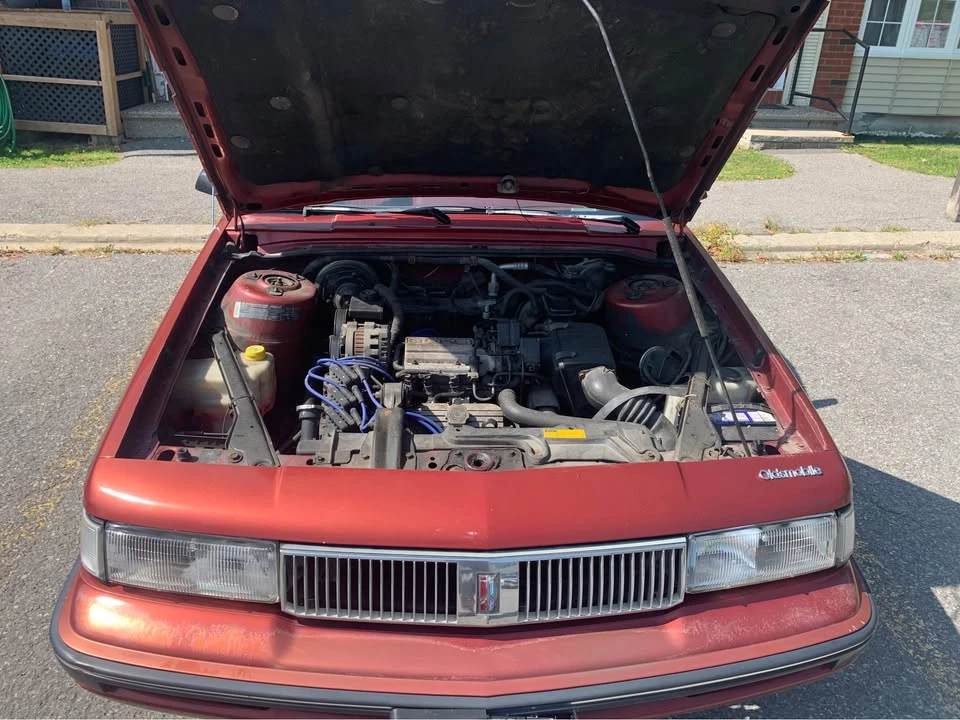 1992 Oldsmobile - Image 2 of 10