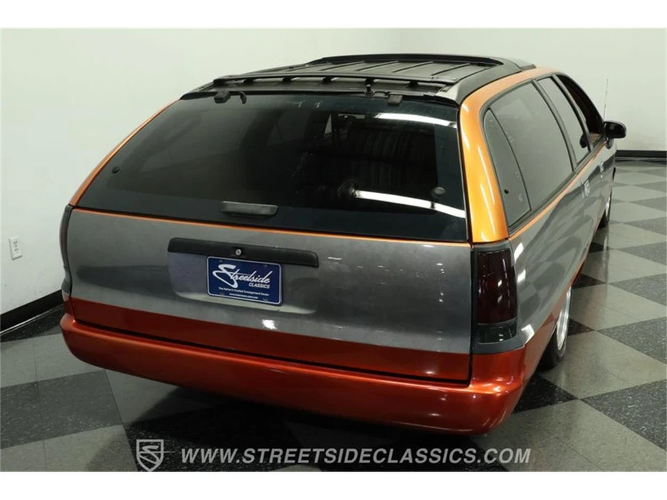 1992 Oldsmobile Custom Cruiser - Image 10 of 31