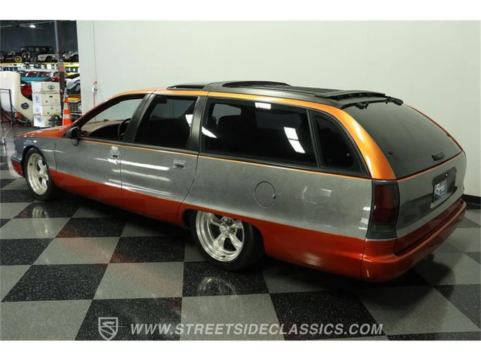 1992 Oldsmobile Custom Cruiser - Image 7 of 31