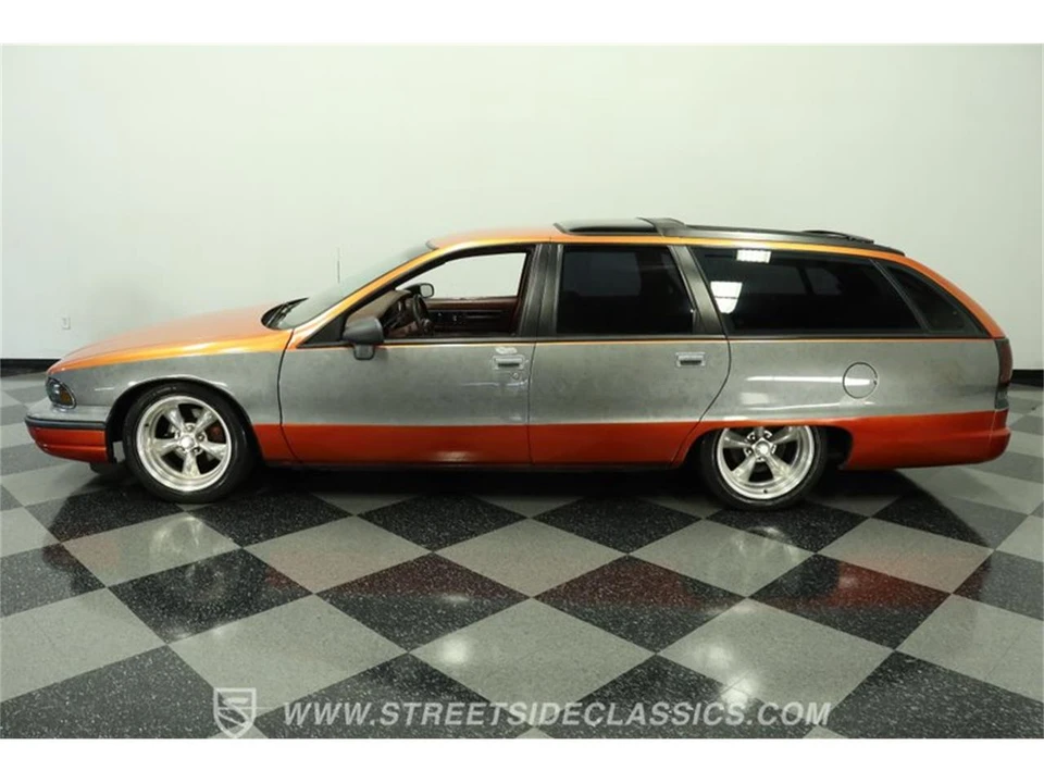 1992 Oldsmobile Custom Cruiser - Image 2 of 31