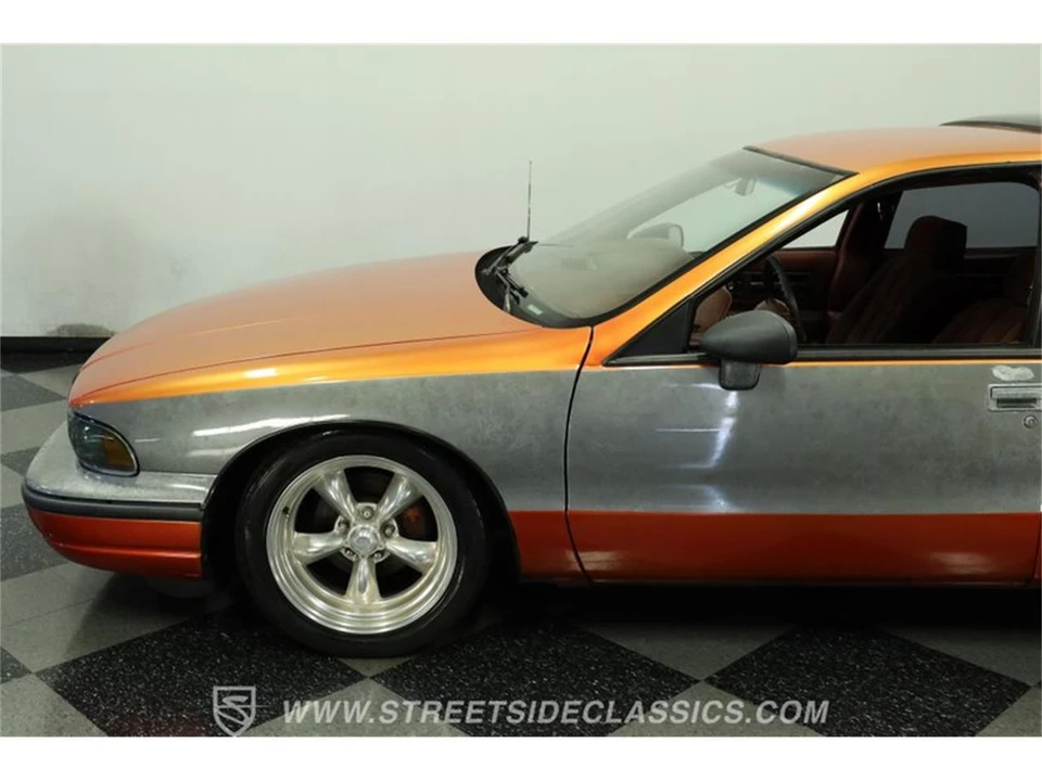 1992 Oldsmobile Custom Cruiser - Image 23 of 31