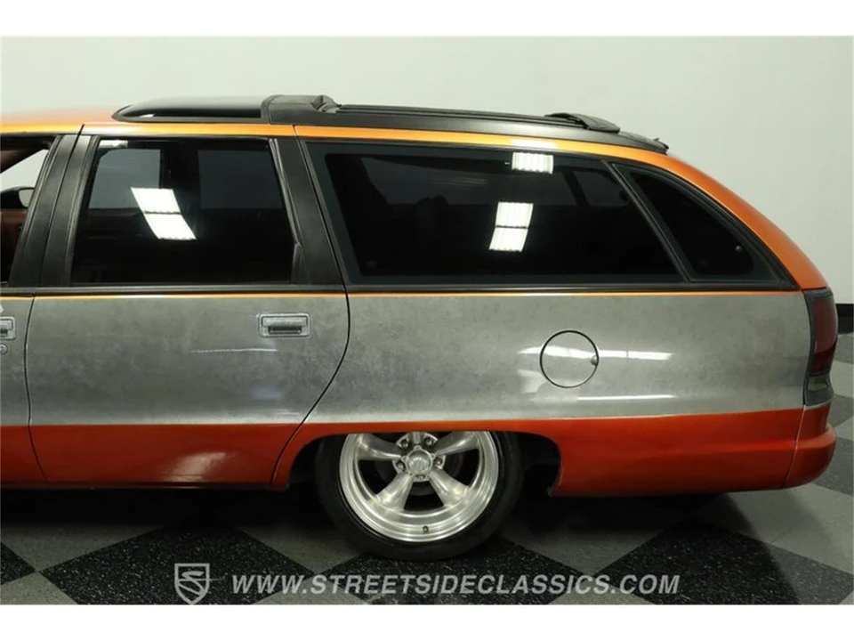 1992 Oldsmobile Custom Cruiser - Image 24 of 31