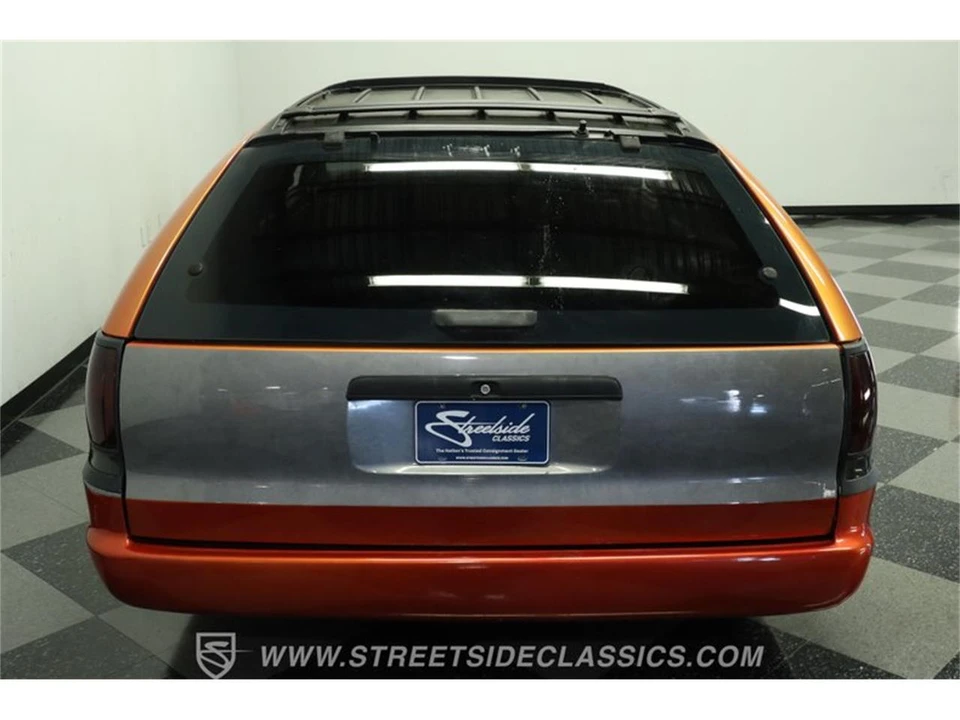 1992 Oldsmobile Custom Cruiser - Image 9 of 31