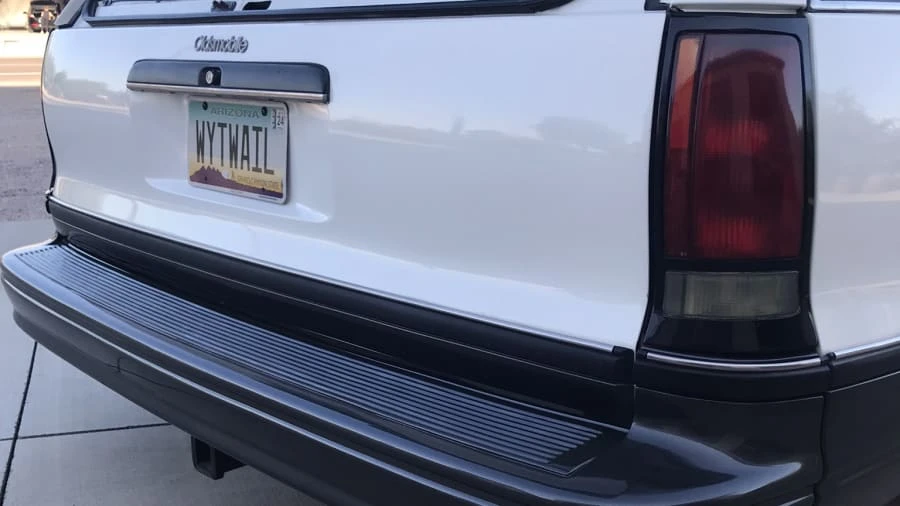 1992 Oldsmobile Custom Cruiser - Image 11 of 23
