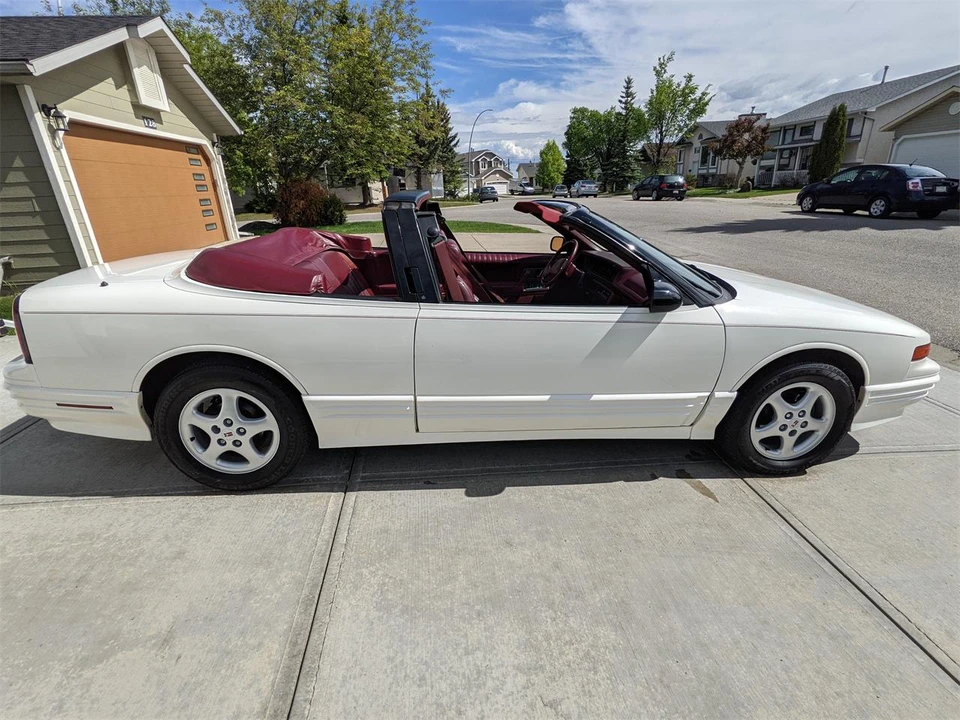 1992 Oldsmobile Cutlass Supreme - Image 6 of 31
