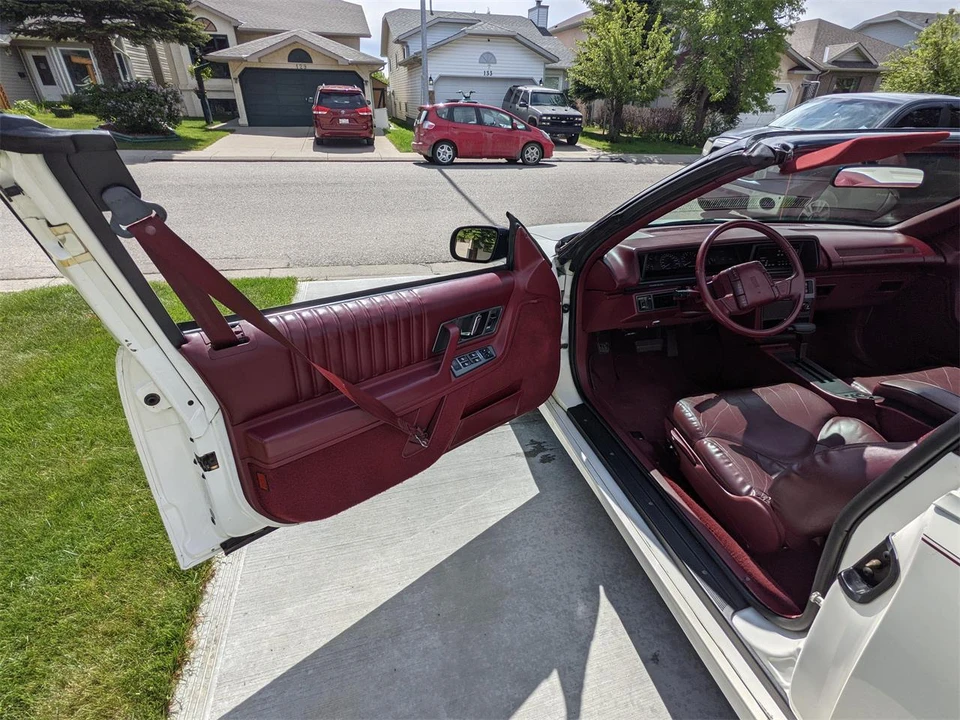 1992 Oldsmobile Cutlass Supreme - Image 11 of 31