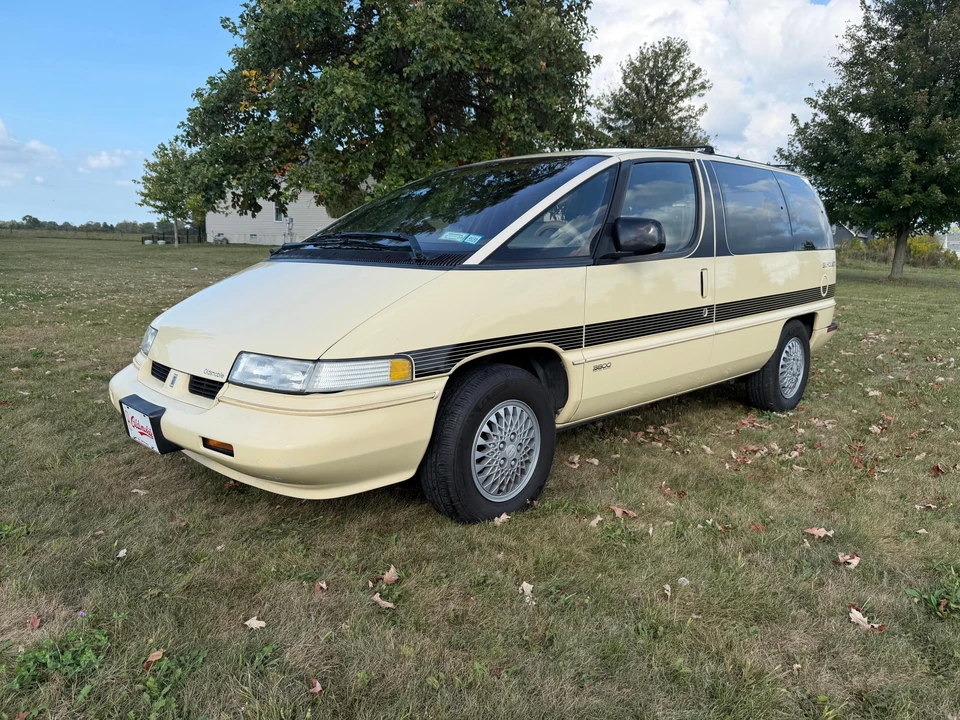 1992 Oldsmobile Silhouette - Image 8 of 31