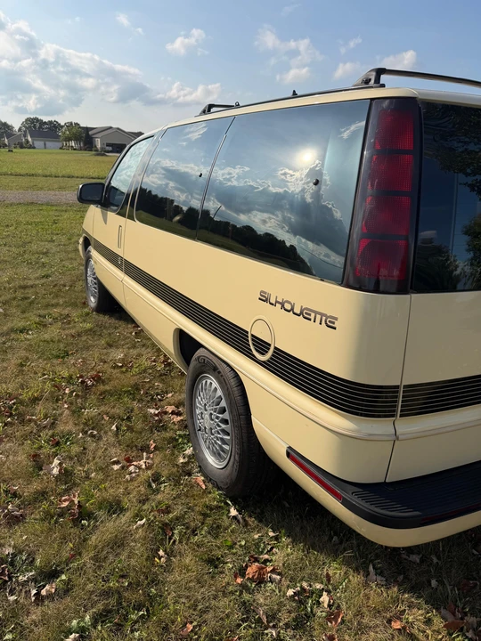 1992 Oldsmobile Silhouette - Image 25 of 31