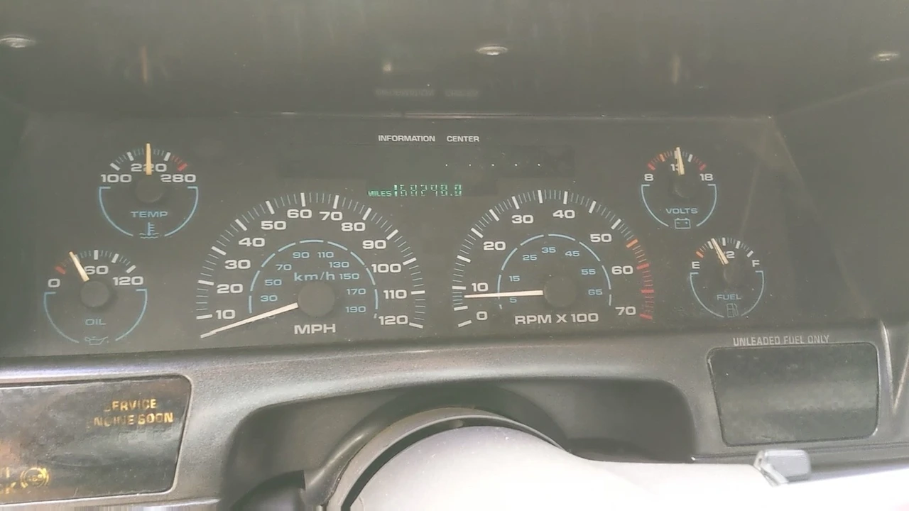 1992 Oldsmobile Toronado - Image 8 of 11