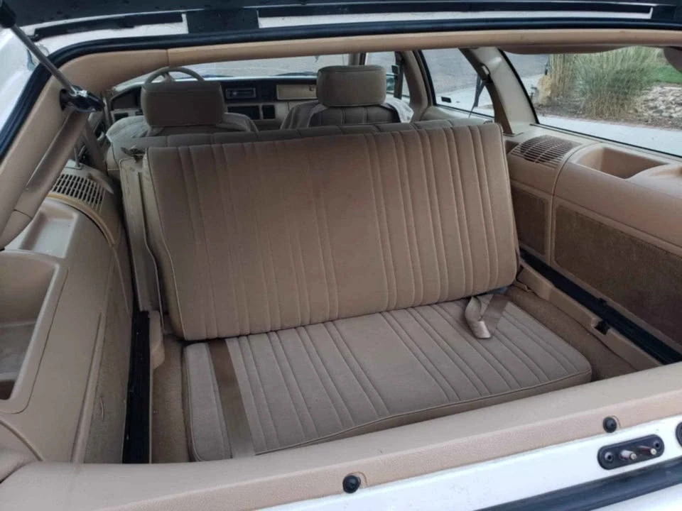 1992 Oldsmobile Custom Cruiser - Image 2 of 6