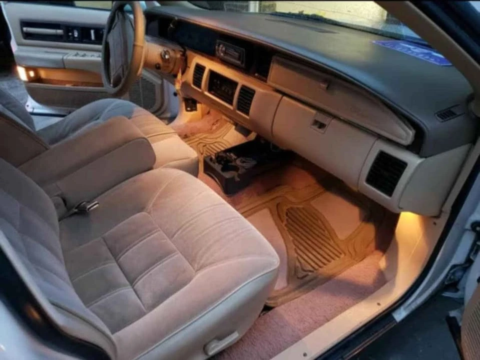1992 Oldsmobile Custom Cruiser - Image 5 of 6