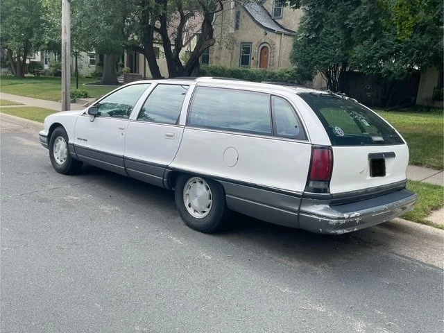 1992 Oldsmobile Custom Cruiser - Image 2 of 6