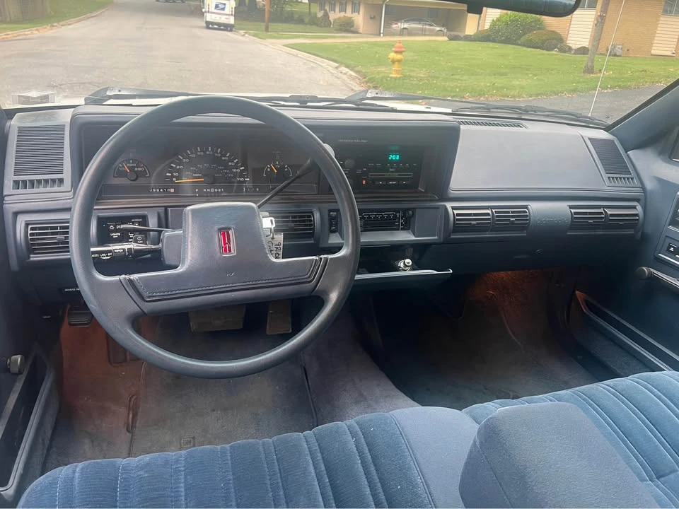 1992 Oldsmobile Cutlass Ciera - Image 4 of 9