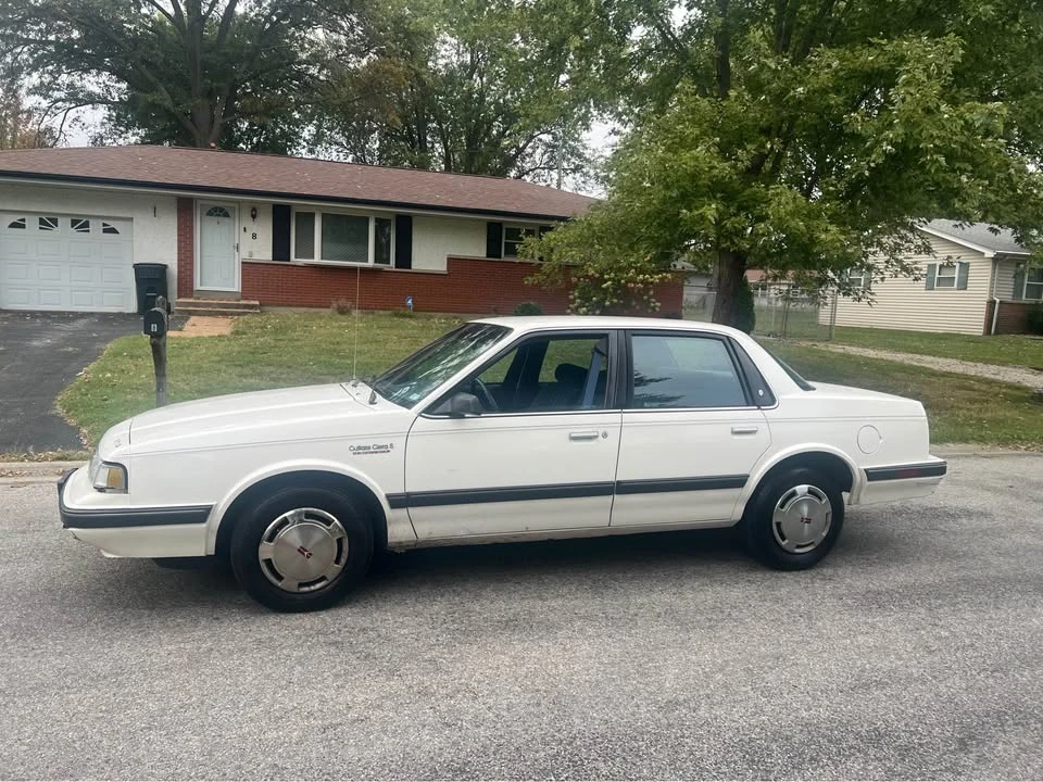 1992 Oldsmobile Cutlass Ciera - Image 7 of 9