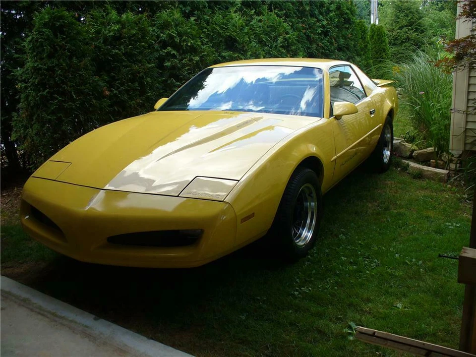 1992 Pontiac Firebird 3rd Gen - Image 2 of 3