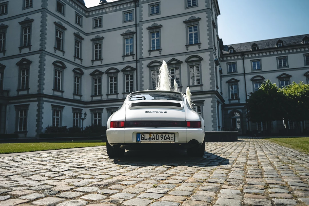 1992 Porsche 964 Carrera - Image 6 of 31