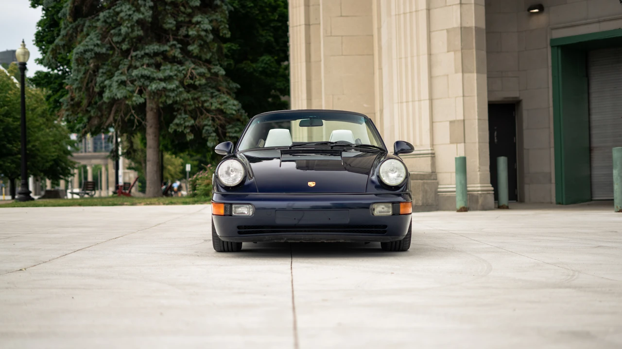 1992 Porsche 964 Carrera 4 - Image 10 of 31