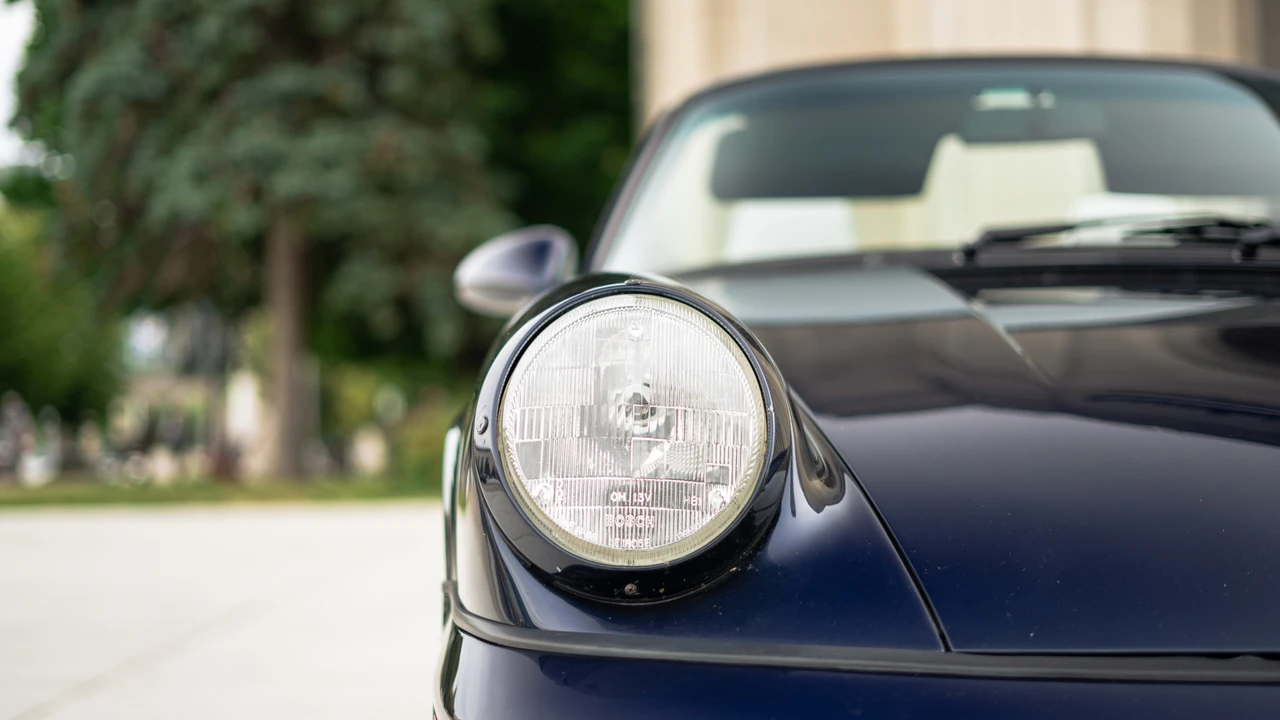 1992 Porsche 964 Carrera 4 - Image 3 of 31