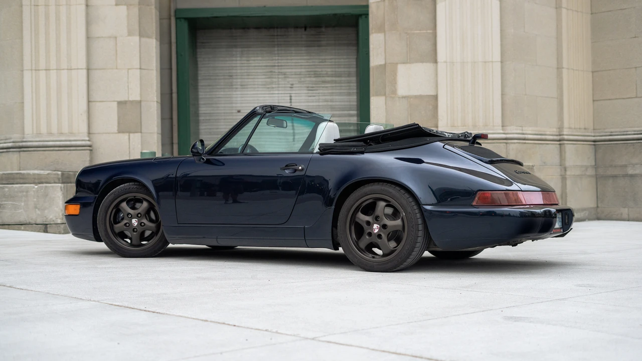 1992 Porsche 964 Carrera 4 - Image 21 of 31