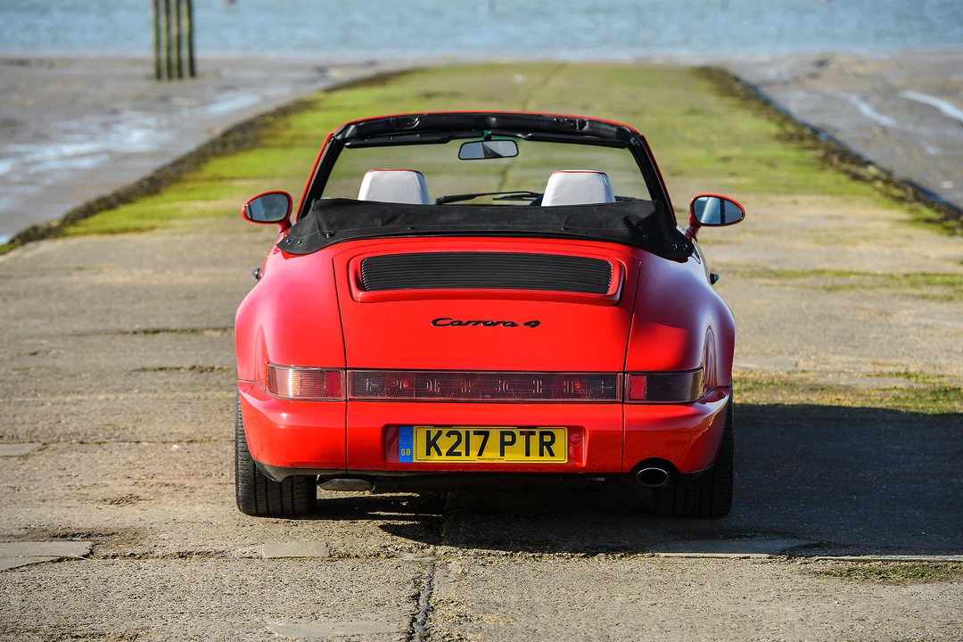 1992 Porsche 964 Carrera 4 - Image 8 of 31