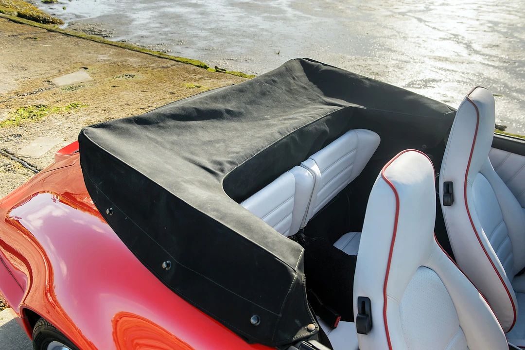 1992 Porsche 964 Carrera 4 - Image 18 of 31