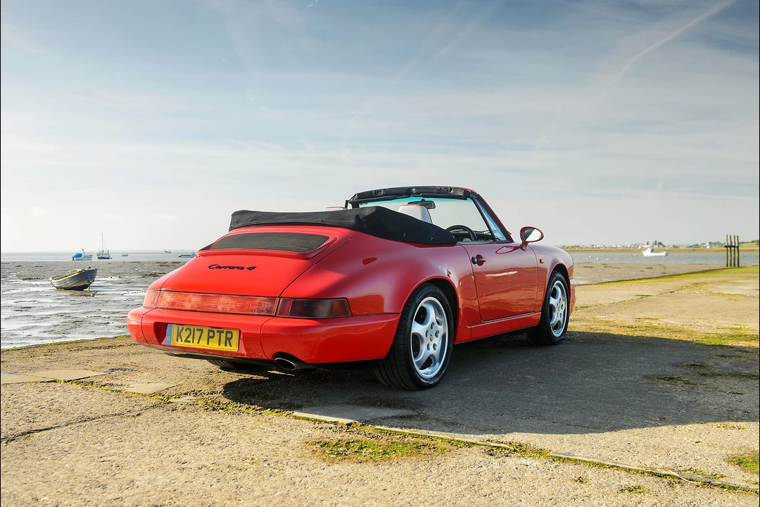 1992 Porsche 964 Carrera 4 - Image 9 of 31