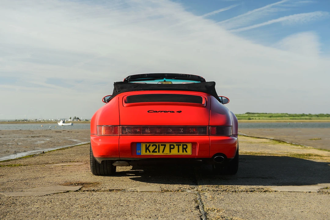 1992 Porsche 964 Carrera 4 - Image 15 of 31